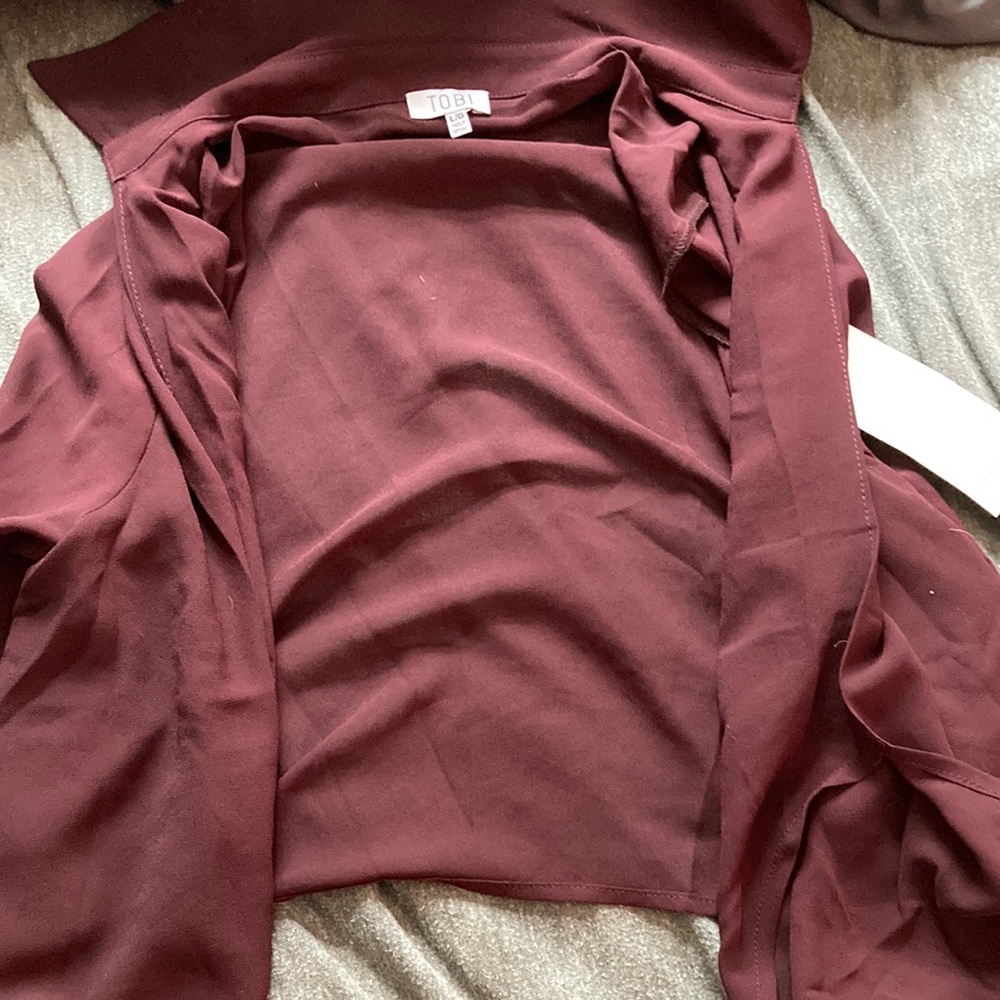 Tobi never worn with tags cross top
